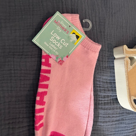 Dog Lover Bundle NWT Mug, Socks, Picture  Holder - Picture 8 of 8